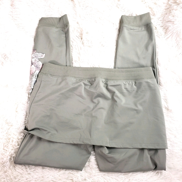 Vertigo Paris Pants - Vertigo gray skirt pants workout pants size XL